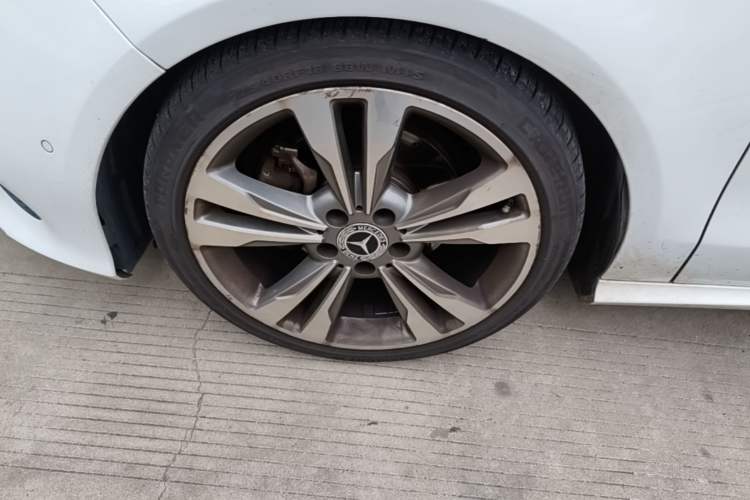Used Mercedes-Benz CLA 2018 CLA 200 Sport Edition Left Front Wheel Hub