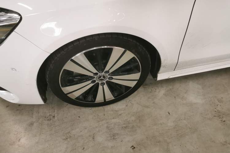 Used Mercedes-Benz CLA 2018 CLA 200 Style Edition Left Front Wheel Hub