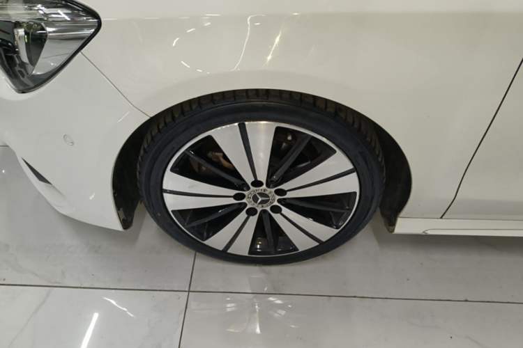 Used Mercedes-Benz CLA 2018 CLA 200 Style Edition Left Front Wheel Hub