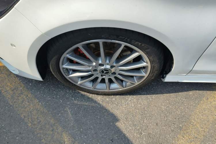 Used Mercedes-Benz CLA 2018 CLA 220 4MATIC Left Front Wheel Hub