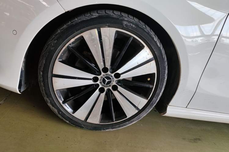 Used Mercedes-Benz CLA 2018 CLA 200 Sport Edition Left Front Wheel Hub