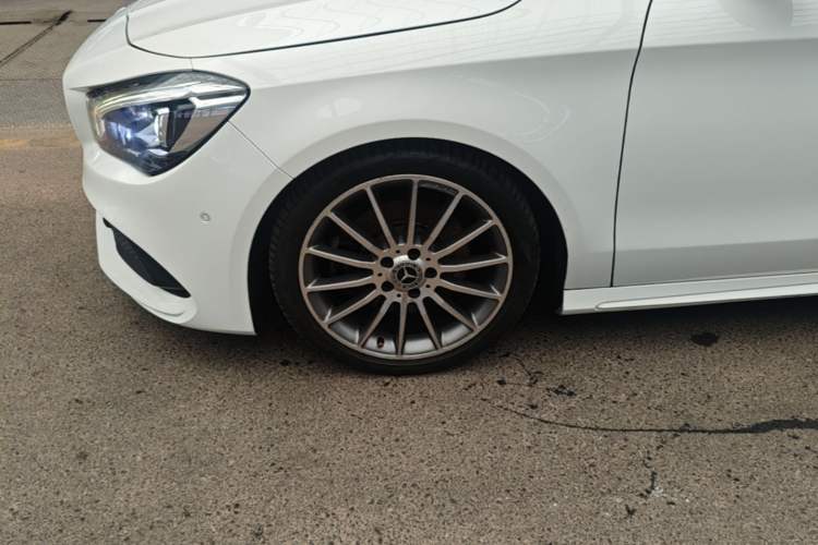 Used Mercedes-Benz CLA 2018 CLA 220 4MATIC Left Front Wheel Hub