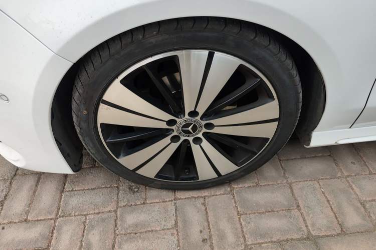 Used Mercedes-Benz CLA 2018 CLA 200 Style Edition Left Front Wheel Hub