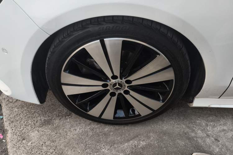 Used Mercedes-Benz CLA 2018 CLA 200 Style Edition Left Front Wheel Hub
