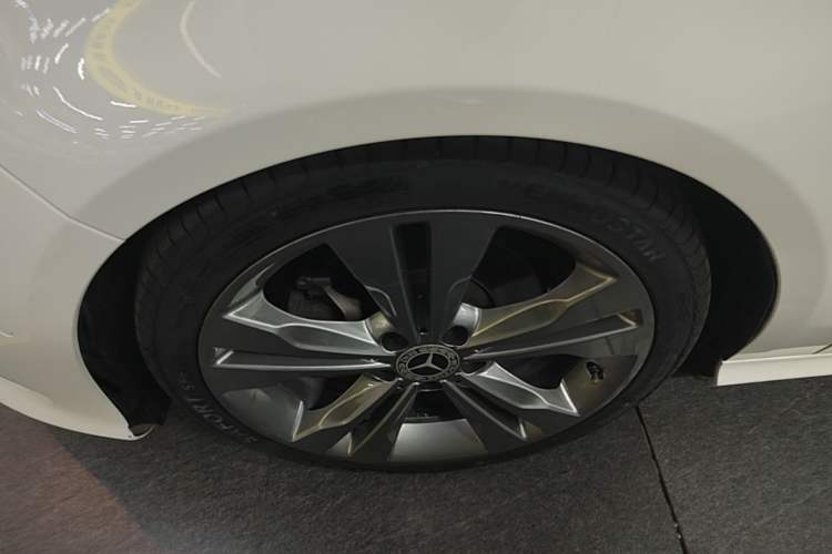 Used Mercedes-Benz CLA 2018 CLA 200 Sport Edition Left Front Wheel Hub