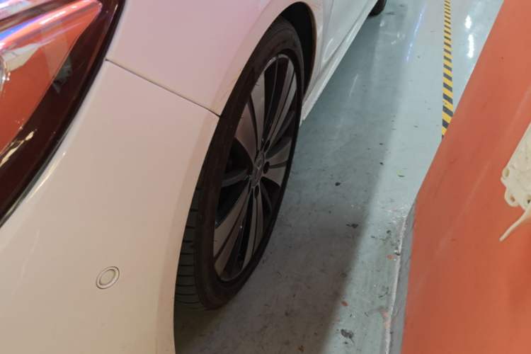 Used Mercedes-Benz CLA 2018 CLA 200 Style Edition Left Front Wheel Hub