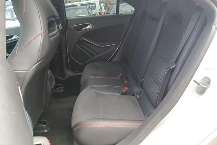 Used Mercedes-Benz CLA 2018 CLA 220 4MATIC Left Rear Seat