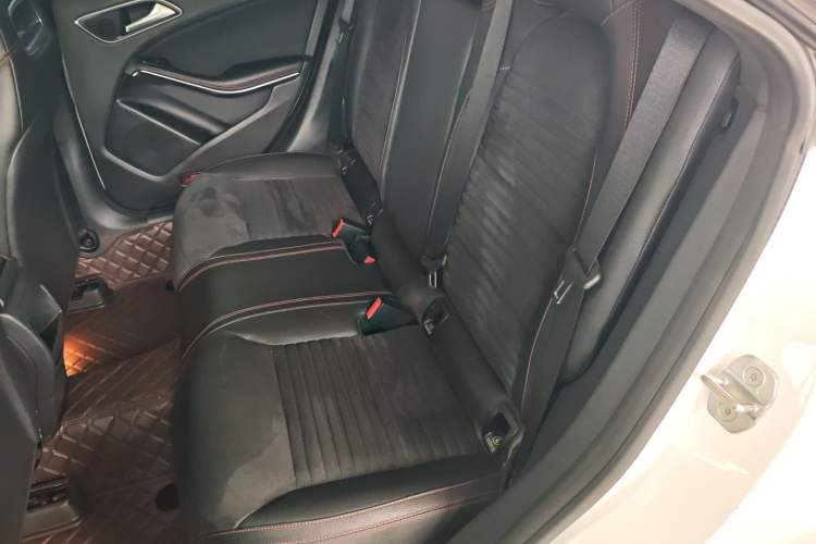 Used Mercedes-Benz CLA 2018 CLA 220 4MATIC Left Rear Seat