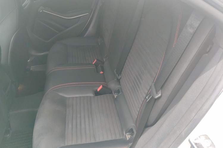 Used Mercedes-Benz CLA 2018 CLA 220 4MATIC Left Rear Seat