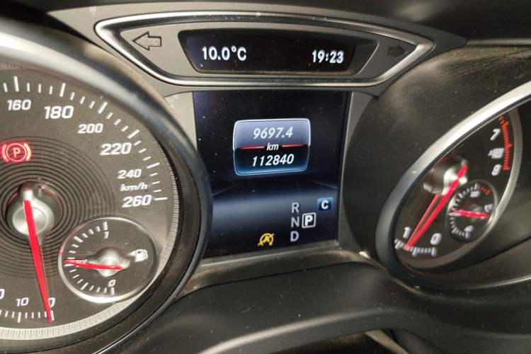 Used Mercedes-Benz CLA 2018 CLA 200 Style Edition Odometer Close Up
