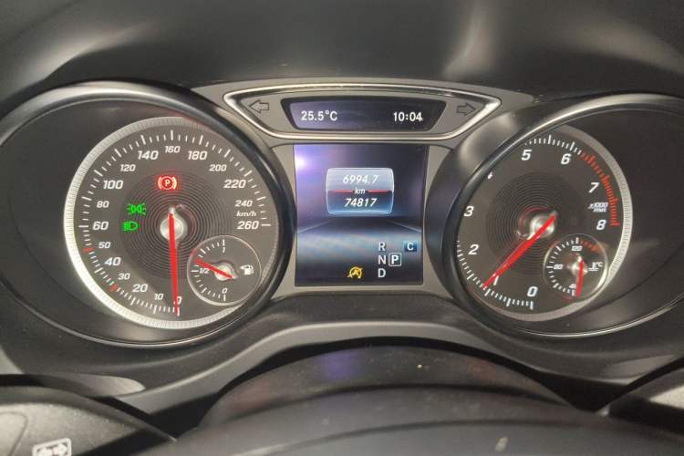 Used Mercedes-Benz CLA 2018 CLA 200 Style Edition Odometer Close Up