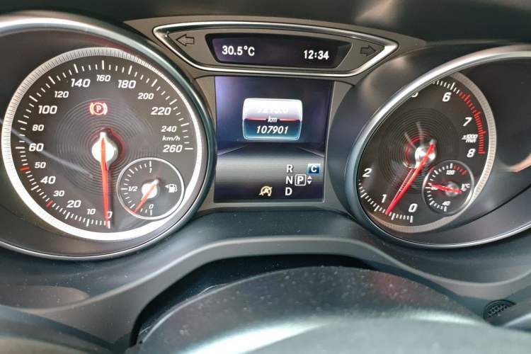 Used Mercedes-Benz CLA 2018 CLA 220 4MATIC Odometer Close Up