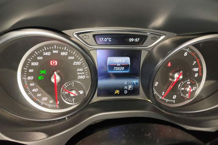 Used Mercedes-Benz CLA 2018 CLA 200 Style Edition Odometer Close Up