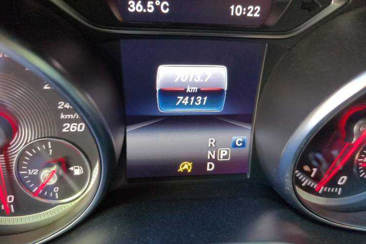 Used Mercedes-Benz CLA 2018 CLA 220 4MATIC Odometer Close Up