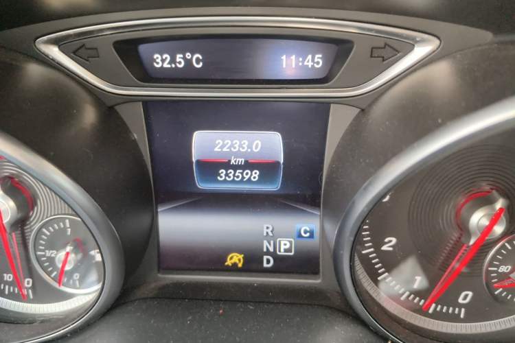 Used Mercedes-Benz CLA 2018 CLA 200 Style Edition Odometer Close Up