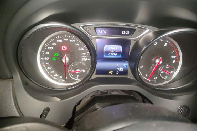 Used Mercedes-Benz CLA 2018 CLA 200 Sport Edition Odometer Close Up