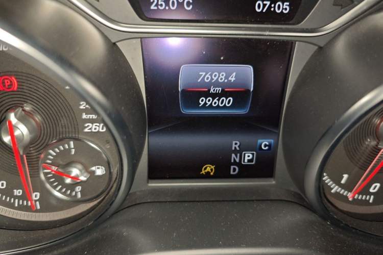 Used Mercedes-Benz CLA 2018 CLA 220 4MATIC Odometer Close Up