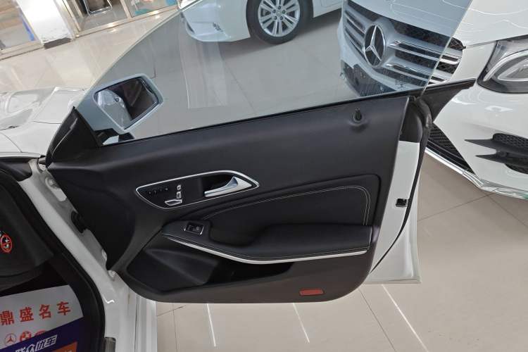 Used Mercedes-Benz CLA 2018 CLA 200 Style Edition Right Front Door Interior