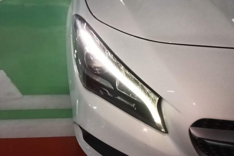 Used Mercedes-Benz CLA 2018 CLA 200 Style Edition Right Front Headlight