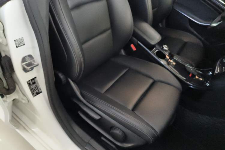 Used Mercedes-Benz CLA 2018 CLA 200 Sport Edition Right Front Seat