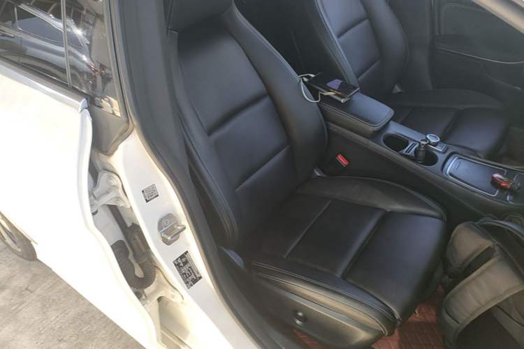 Used Mercedes-Benz CLA 2018 CLA 200 Style Edition Right Front Seat