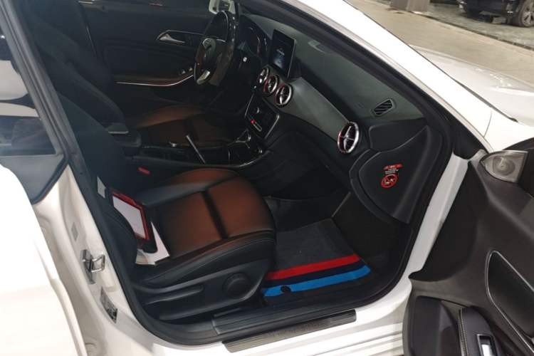 Used Mercedes-Benz CLA 2018 CLA 200 Sport Edition Right Front Seat