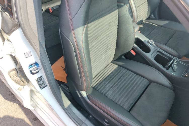 Used Mercedes-Benz CLA 2018 CLA 220 4MATIC Right Front Seat