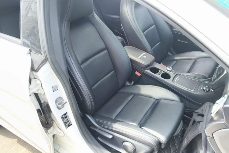 Used Mercedes-Benz CLA 2018 CLA 200 Sport Edition Right Front Seat