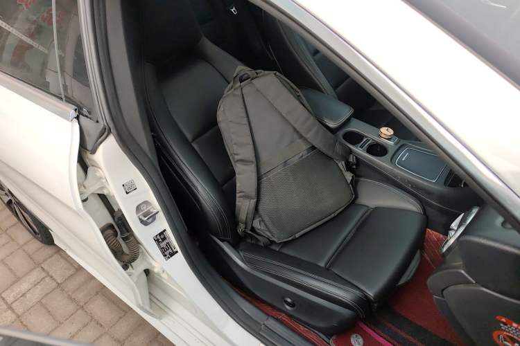 Used Mercedes-Benz CLA 2018 CLA 200 Style Edition Right Front Seat