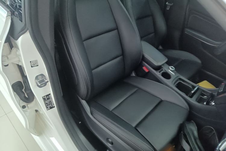 Used Mercedes-Benz CLA 2018 CLA 200 Style Edition Right Front Seat