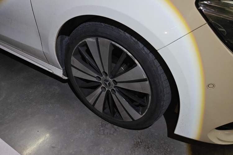 Used Mercedes-Benz CLA 2018 CLA 200 Style Edition Right Front Wheel Hub