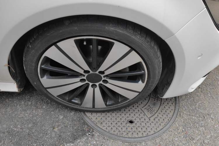 Used Mercedes-Benz CLA 2018 CLA 200 Style Edition Right Front Wheel Hub