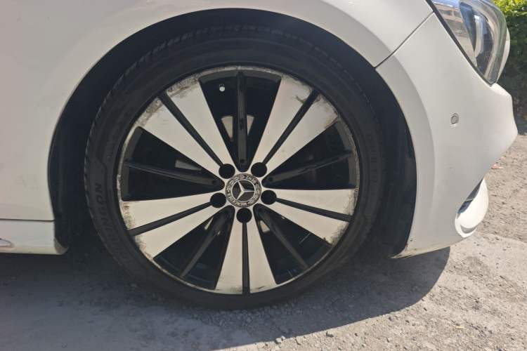 Used Mercedes-Benz CLA 2018 CLA 200 Style Edition Right Front Wheel Hub