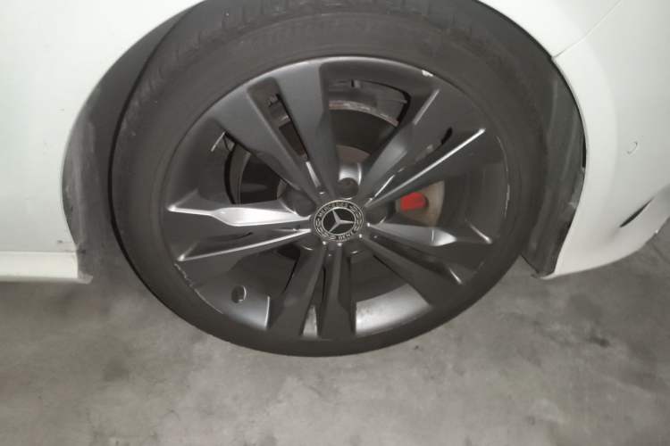 Used Mercedes-Benz CLA 2018 CLA 200 Sport Edition Right Front Wheel Hub