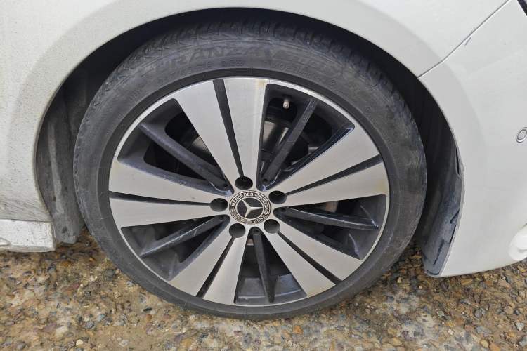 Used Mercedes-Benz CLA 2018 CLA 200 Style Edition Right Front Wheel Hub