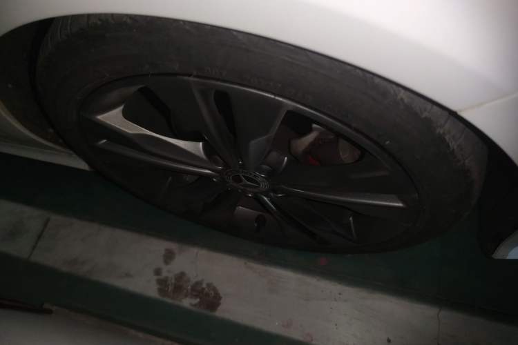Used Mercedes-Benz CLA 2018 CLA 200 Sport Edition Right Front Wheel Hub