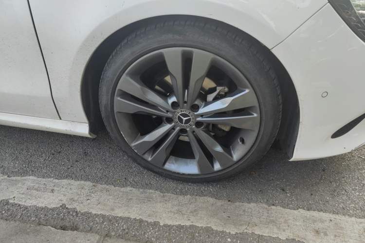 Used Mercedes-Benz CLA 2018 CLA 200 Sport Edition Right Front Wheel Hub