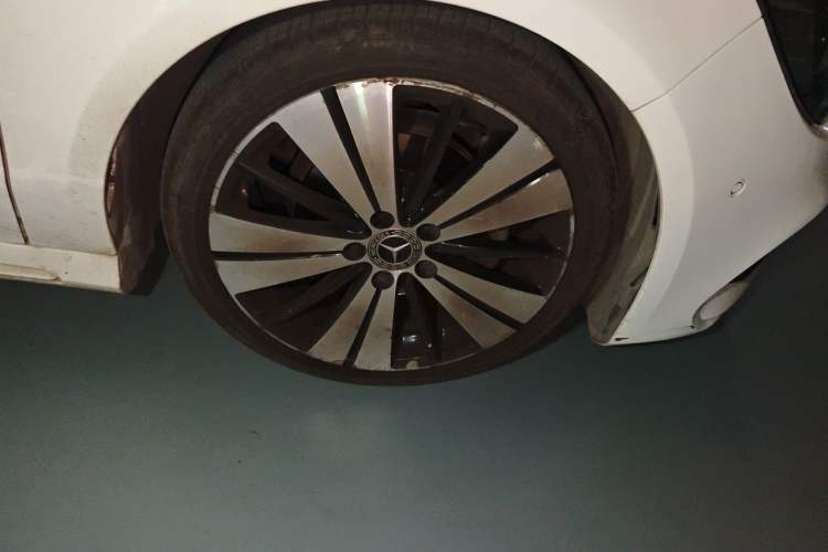 Used Mercedes-Benz CLA 2018 CLA 200 Style Edition Right Front Wheel Hub
