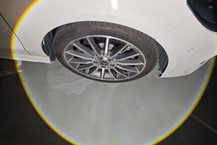 Used Mercedes-Benz CLA 2018 CLA 220 4MATIC Right Front Wheel Hub