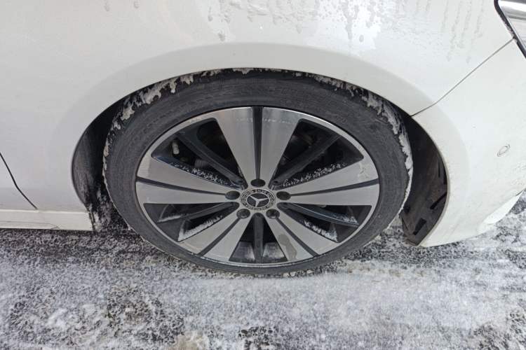 Used Mercedes-Benz CLA 2018 CLA 200 Style Edition Right Front Wheel Hub