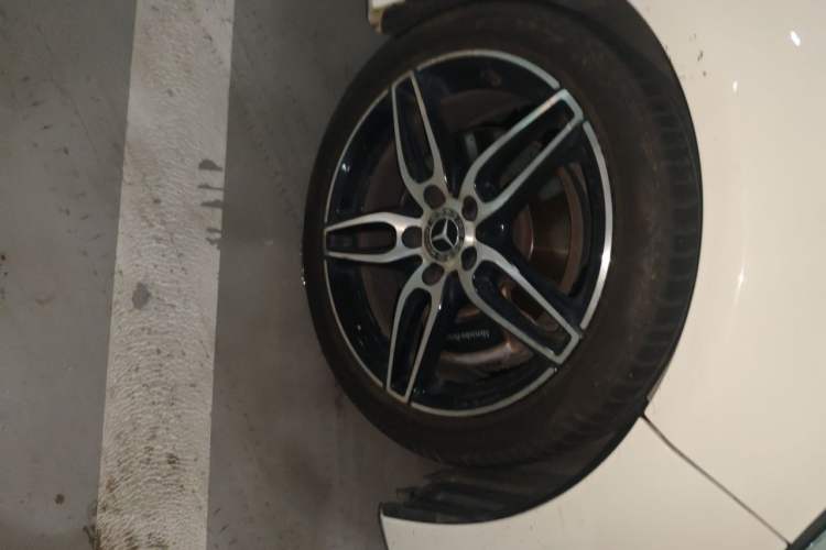 Used Mercedes-Benz CLA 2018 CLA 220 4MATIC Right Front Wheel Hub