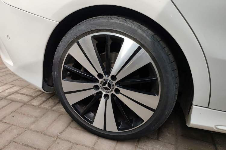 Used Mercedes-Benz CLA 2018 CLA 200 Style Edition Right Rear Wheel Hub