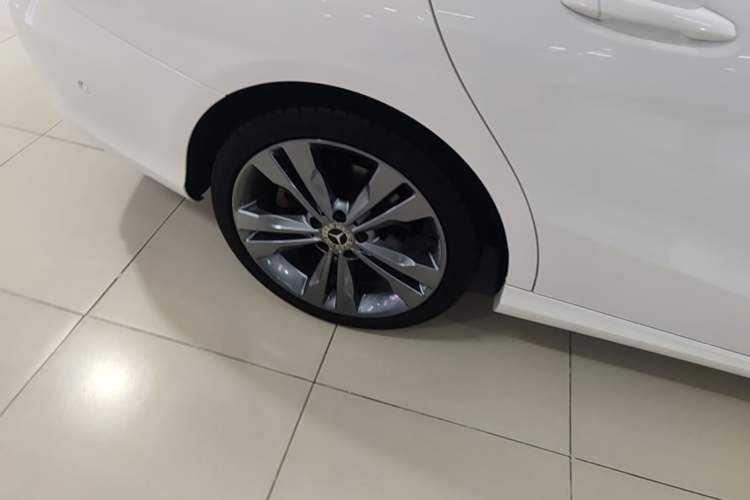Used Mercedes-Benz CLA 2018 CLA 200 Sport Edition Right Rear Wheel Hub