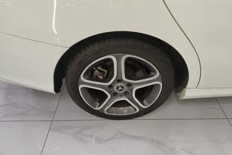 Used Mercedes-Benz CLA 2018 CLA 180 Right Rear Wheel Hub