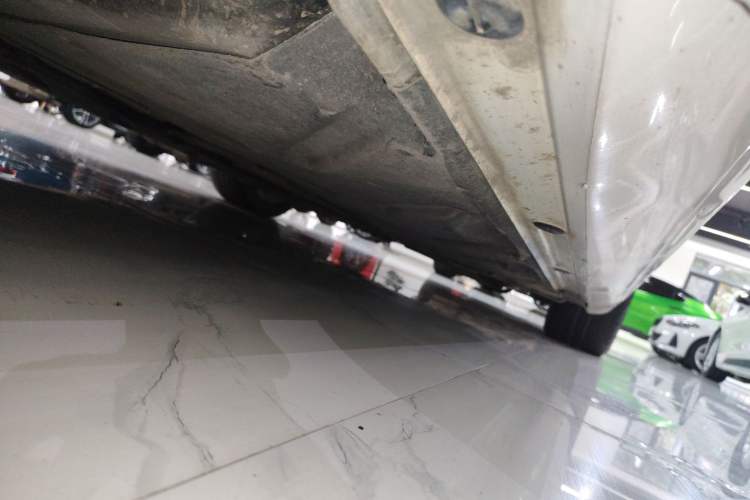 Used Mercedes-Benz CLA 2018 CLA 260 4MATIC Right Side Sill