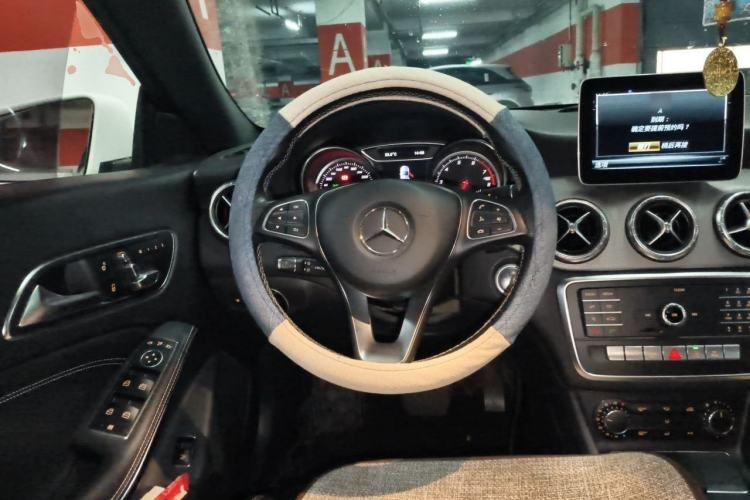Used Mercedes-Benz CLA 2018 CLA 200 Style Edition Steering Wheel