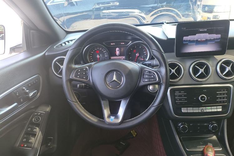 Used Mercedes-Benz CLA 2018 CLA 200 Style Edition Steering Wheel