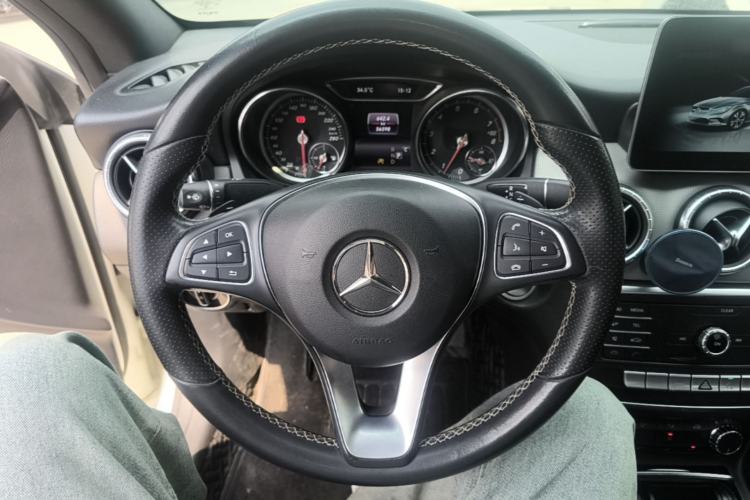 Used Mercedes-Benz CLA 2018 CLA 200 Style Edition Steering Wheel