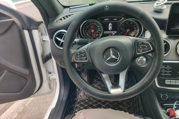 Used Mercedes-Benz CLA 2018 CLA 200 Sport Edition Steering Wheel
