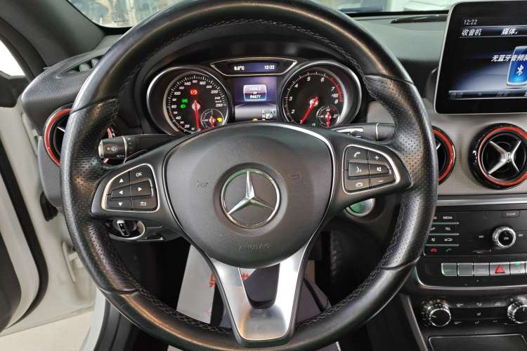 Used Mercedes-Benz CLA 2018 CLA 200 Style Edition Steering Wheel
